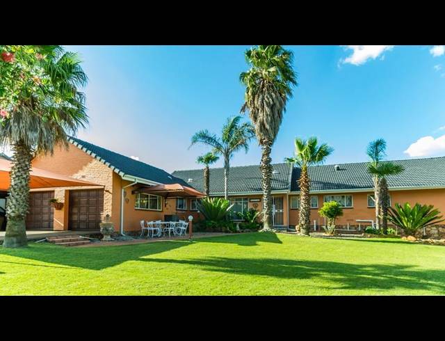 3 BEDROOM HOUSE FOR SALE IN NOORDHEUWEL